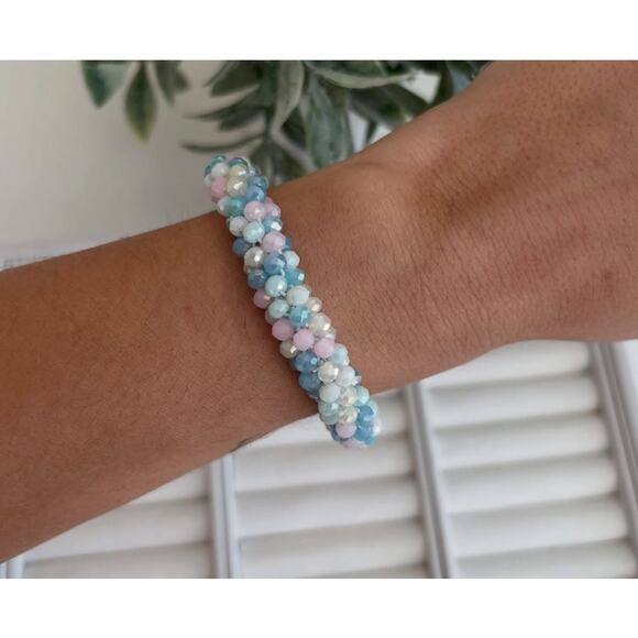 RETAIL $50 Kinsley Armelle Isabella Collection Cotton Candy Bracelet - Picture 2 of 2